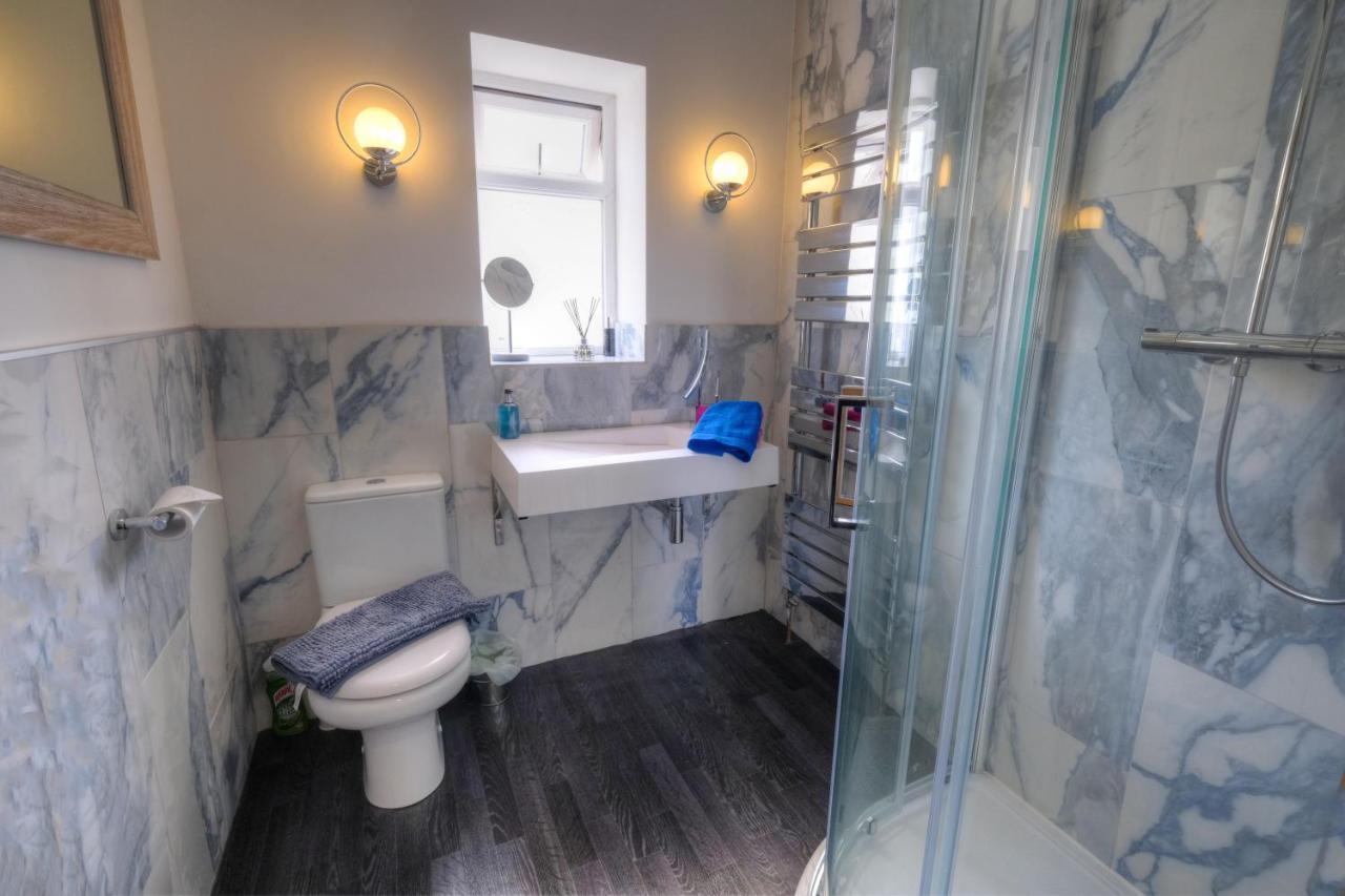 فيلا The Rockpool - Private Hot Tub And Sea Views آمبل المظهر الخارجي الصورة